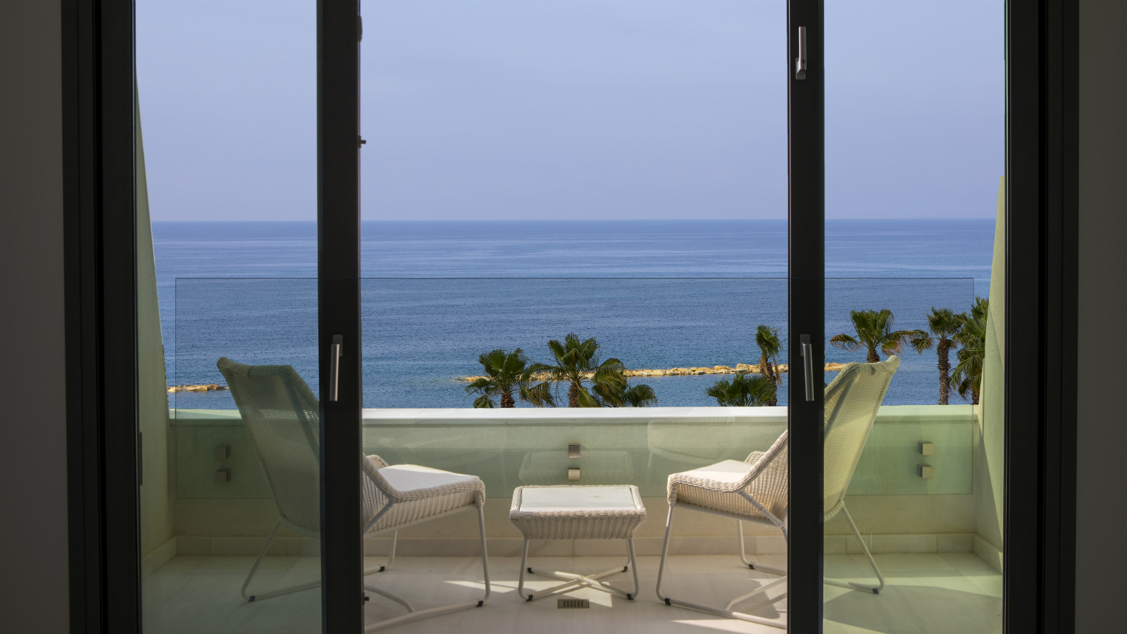 Superior Sea View with Chromotherapy